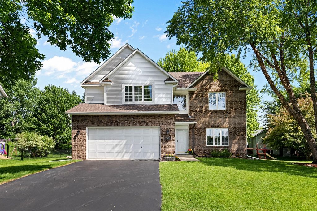 17432 Tessmer Court, Eden Prairie, MN 55347
