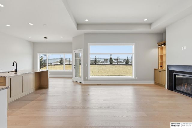 4807 N 192nd Avenue Circle, Elkhorn, NE 68022