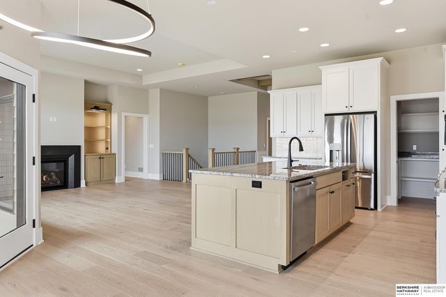 4807 N 192nd Avenue Circle, Elkhorn, NE 68022