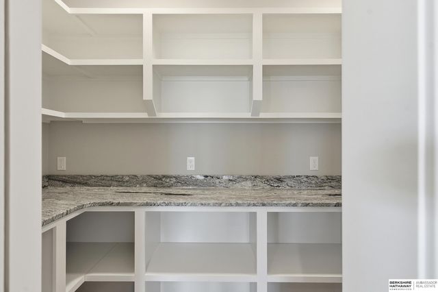 4807 N 192nd Avenue Circle, Elkhorn, NE 68022