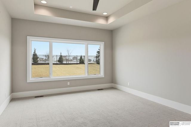 4807 N 192nd Avenue Circle, Elkhorn, NE 68022