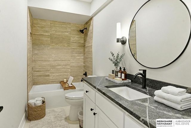 4807 N 192nd Avenue Circle, Elkhorn, NE 68022