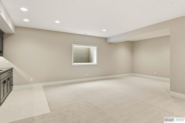 4807 N 192nd Avenue Circle, Elkhorn, NE 68022