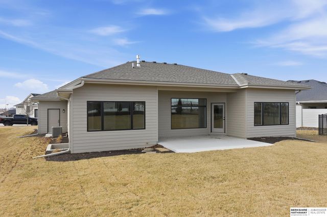 4807 N 192nd Avenue Circle, Elkhorn, NE 68022