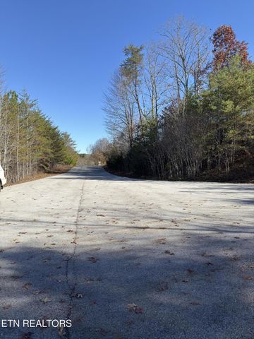 527 Enclave Way, Kingston, TN 37763