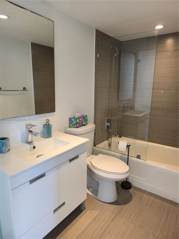 9250 W Bay Harbor Dr 5B, Bay Harbor Islands, FL 33154