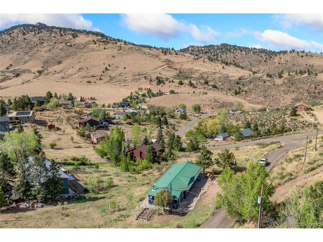 4815 Hilltop Dr, Fort Collins, CO 80526