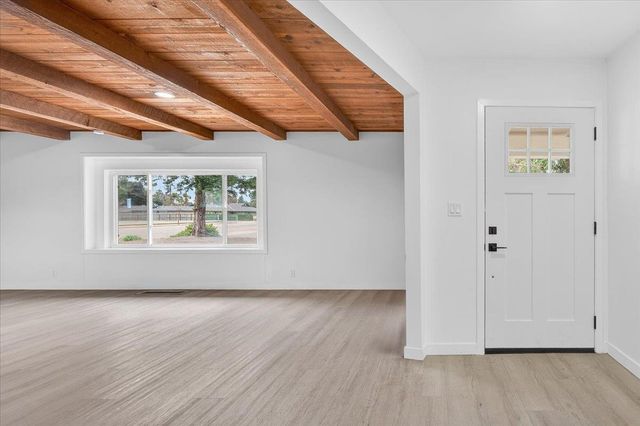 5610 N Arthur Avenue, Fresno, CA 93711