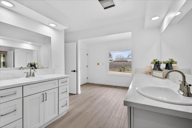 5610 N Arthur Avenue, Fresno, CA 93711