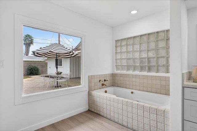 5610 N Arthur Avenue, Fresno, CA 93711