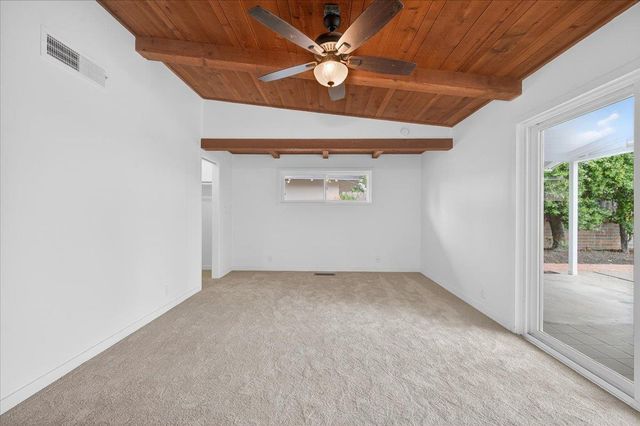 5610 N Arthur Avenue, Fresno, CA 93711