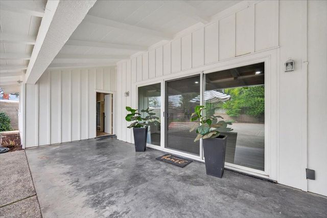 5610 N Arthur Avenue, Fresno, CA 93711