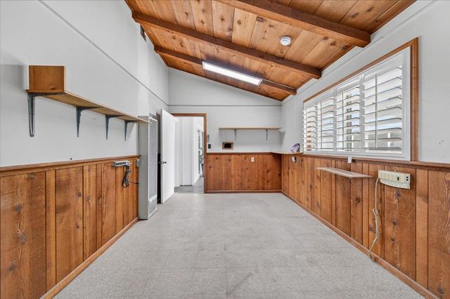 5610 N Arthur Avenue, Fresno, CA 93711