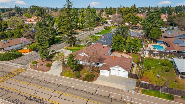 5610 N Arthur Avenue, Fresno, CA 93711