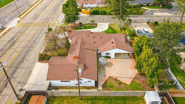 5610 N Arthur Avenue, Fresno, CA 93711