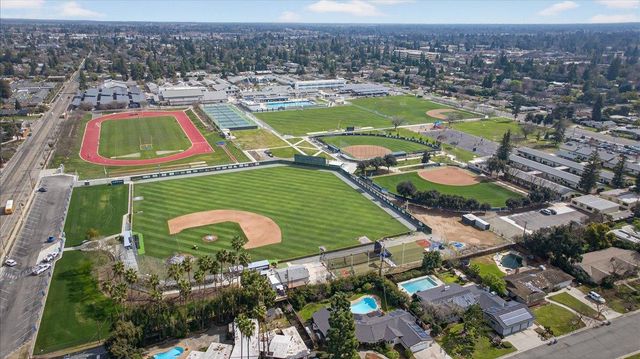 5610 N Arthur Avenue, Fresno, CA 93711