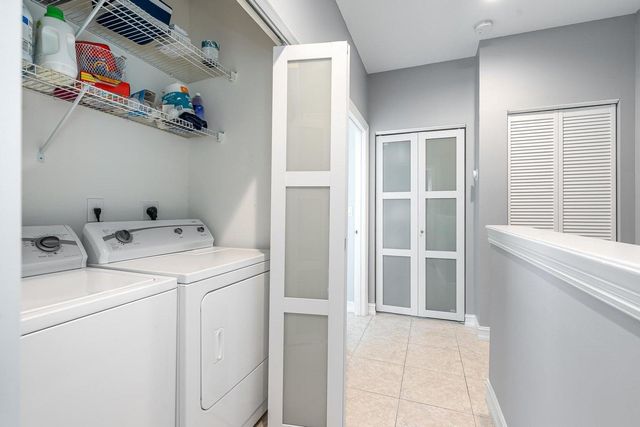 75 Atlantic Grove Way, Delray Beach, FL 33444