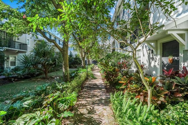 75 Atlantic Grove Way, Delray Beach, FL 33444