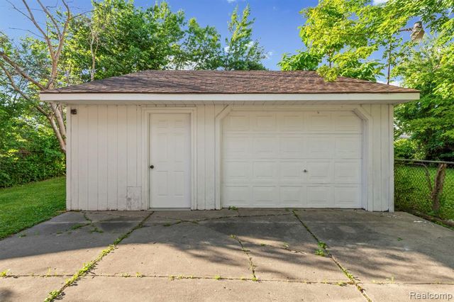 12497 Prospect Avenue, Warren, MI 48089