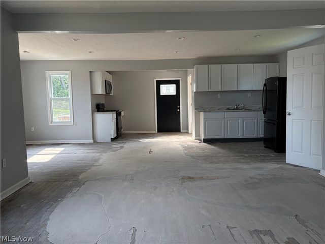 8307 Cleveland Avenue NW, Canton, OH 44720