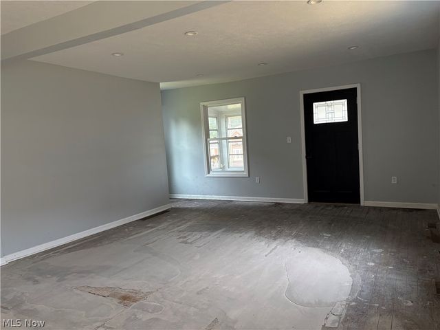 8307 Cleveland Avenue NW, Canton, OH 44720