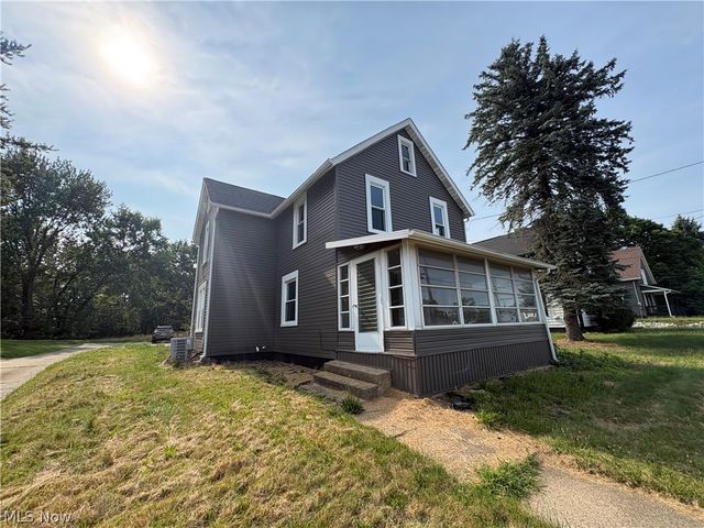 8307 Cleveland Avenue NW, Canton, OH 44720