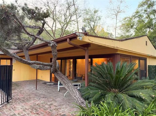 2500 Benedict Canyon, Beverly Hills, CA 90210
