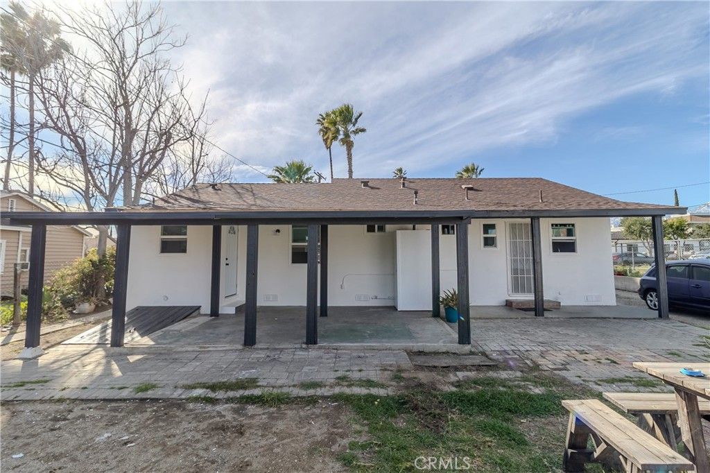 9023 Olive, Fontana, CA 92335 — photo 3