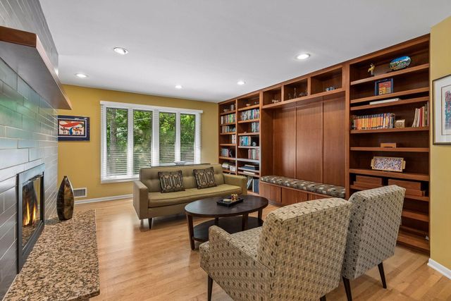 2516 Monterey Avenue S, Saint Louis Park, MN 55416