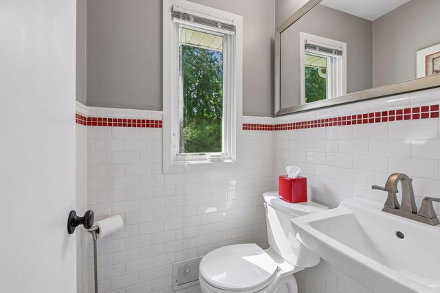 2516 Monterey Avenue S, Saint Louis Park, MN 55416