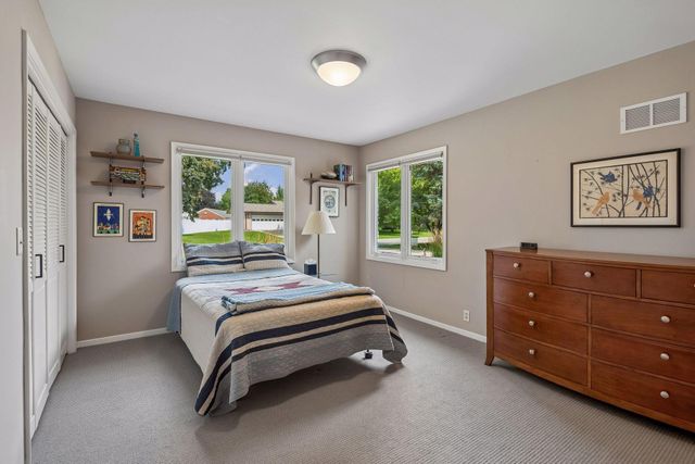 2516 Monterey Avenue S, Saint Louis Park, MN 55416