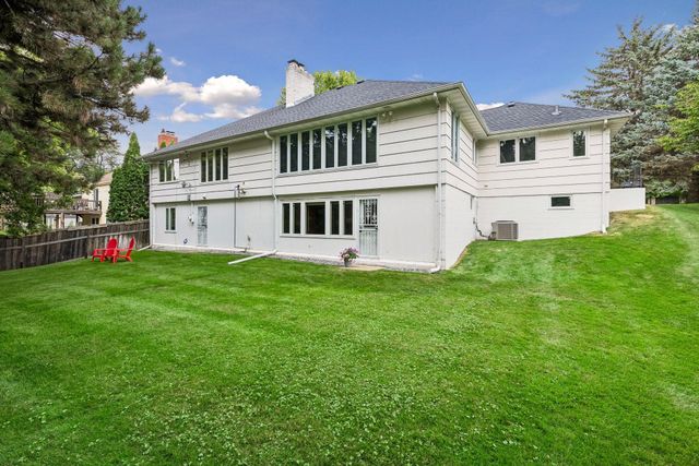 2516 Monterey Avenue S, Saint Louis Park, MN 55416