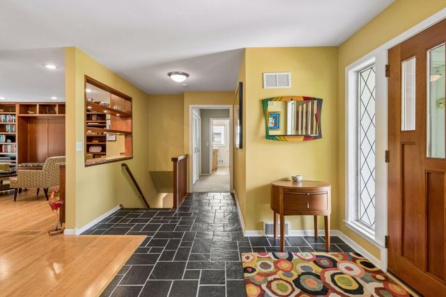 2516 Monterey Avenue S, Saint Louis Park, MN 55416