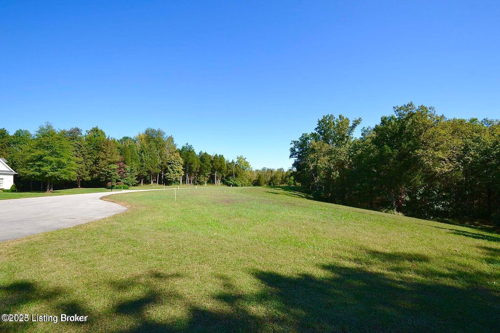 17603 Three Girls Way, Fisherville, KY 40023