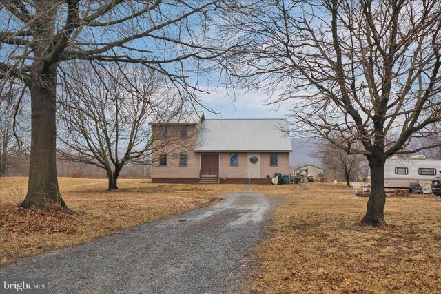 211 MERKEY DR, Bethel, PA 19507
