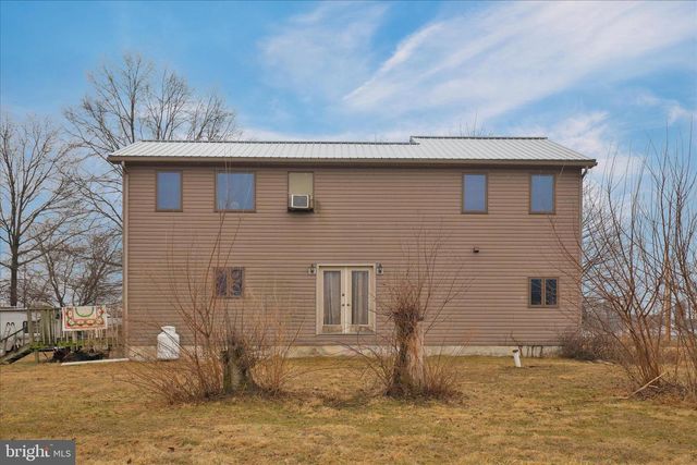 211 MERKEY DR, Bethel, PA 19507