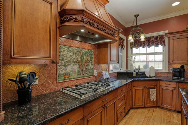 19640 Dairyland Drive, Redding, CA 96002