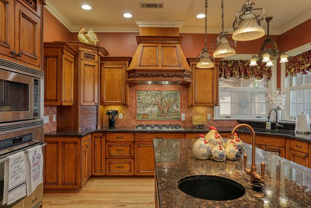 19640 Dairyland Drive, Redding, CA 96002