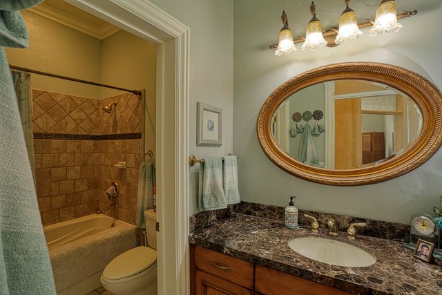 19640 Dairyland Drive, Redding, CA 96002