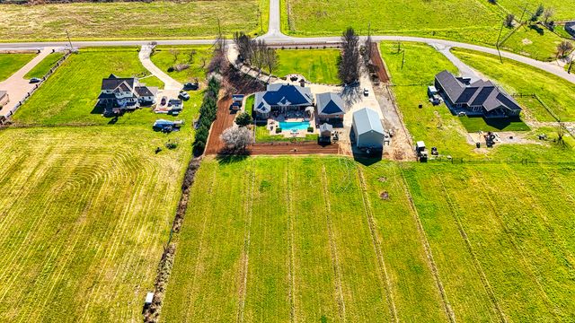 19640 Dairyland Drive, Redding, CA 96002