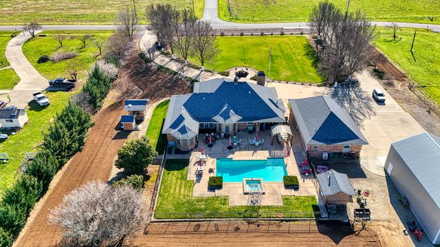 19640 Dairyland Drive, Redding, CA 96002