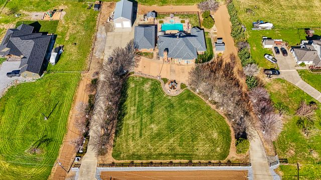 19640 Dairyland Drive, Redding, CA 96002