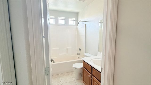 9308 Lakefront Color Street, Las Vegas, NV 89178