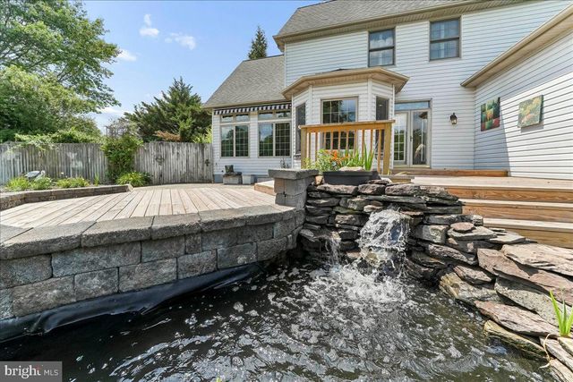 8247 HENSINGERSVILLE RD, Alburtis, PA 18011