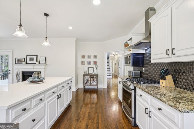 100 Kylemore Pass, Tyrone, GA 30290