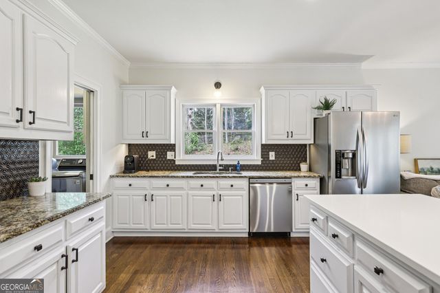 100 Kylemore Pass, Tyrone, GA 30290