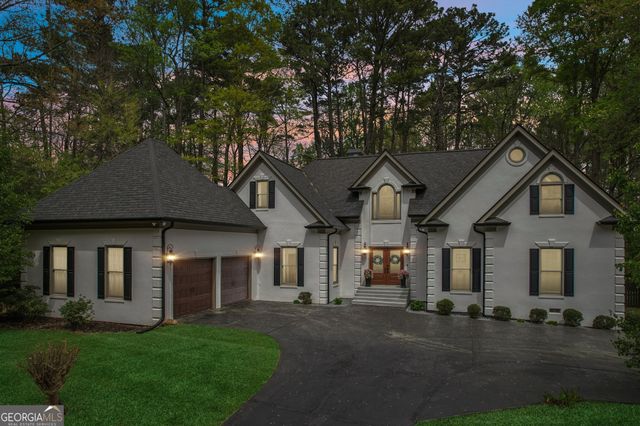 100 Kylemore Pass, Tyrone, GA 30290