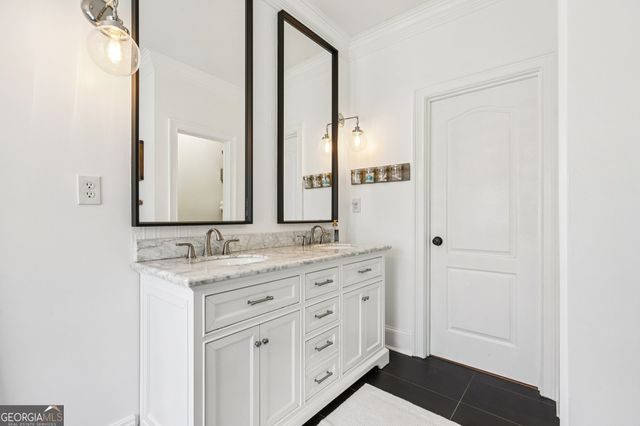 100 Kylemore Pass, Tyrone, GA 30290