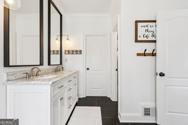 100 Kylemore Pass, Tyrone, GA 30290