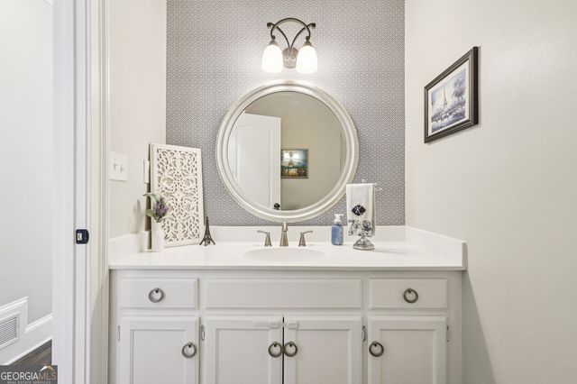 100 Kylemore Pass, Tyrone, GA 30290